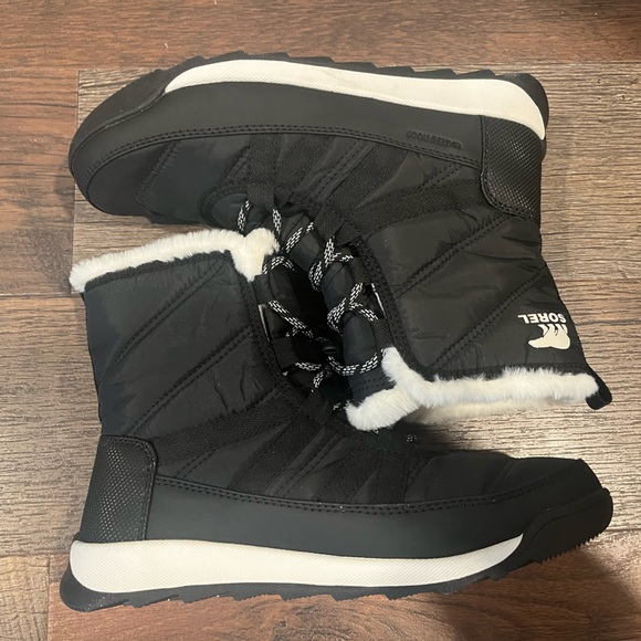 NWT SOREL Whitney™ Il Short Lace boot; Size 7 - Picture 4 of 7